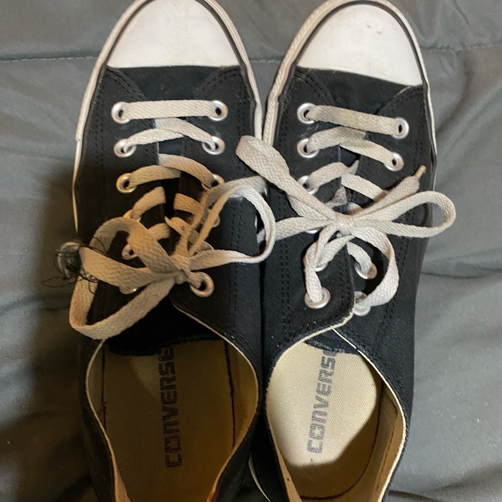 Ladies shoes